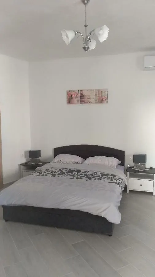 Studio Novi Vinodolski Apartment